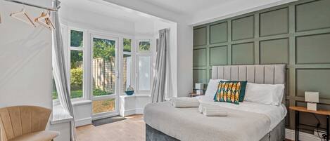 6 室のベッドルーム、アイロン / アイロン台、旅行用ベビーベッド、WiFi