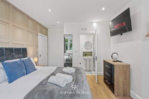 6 室のベッドルーム、アイロン / アイロン台、旅行用ベビーベッド、WiFi