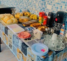 包含每日自助早餐