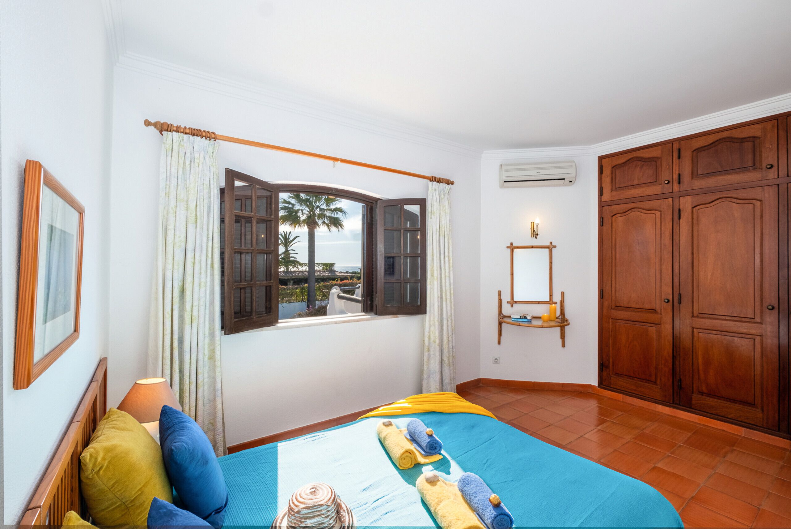 5 Schlafzimmer, schallisolierte Zimmer, Bügeleisen/Bügelbrett