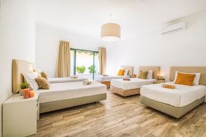 6 bedrooms, iron/ironing board, free WiFi, bed sheets