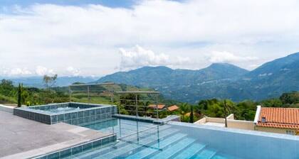 Jacuzzi, Pv Pool, 4 Bdr, Pv Balconies Venecia