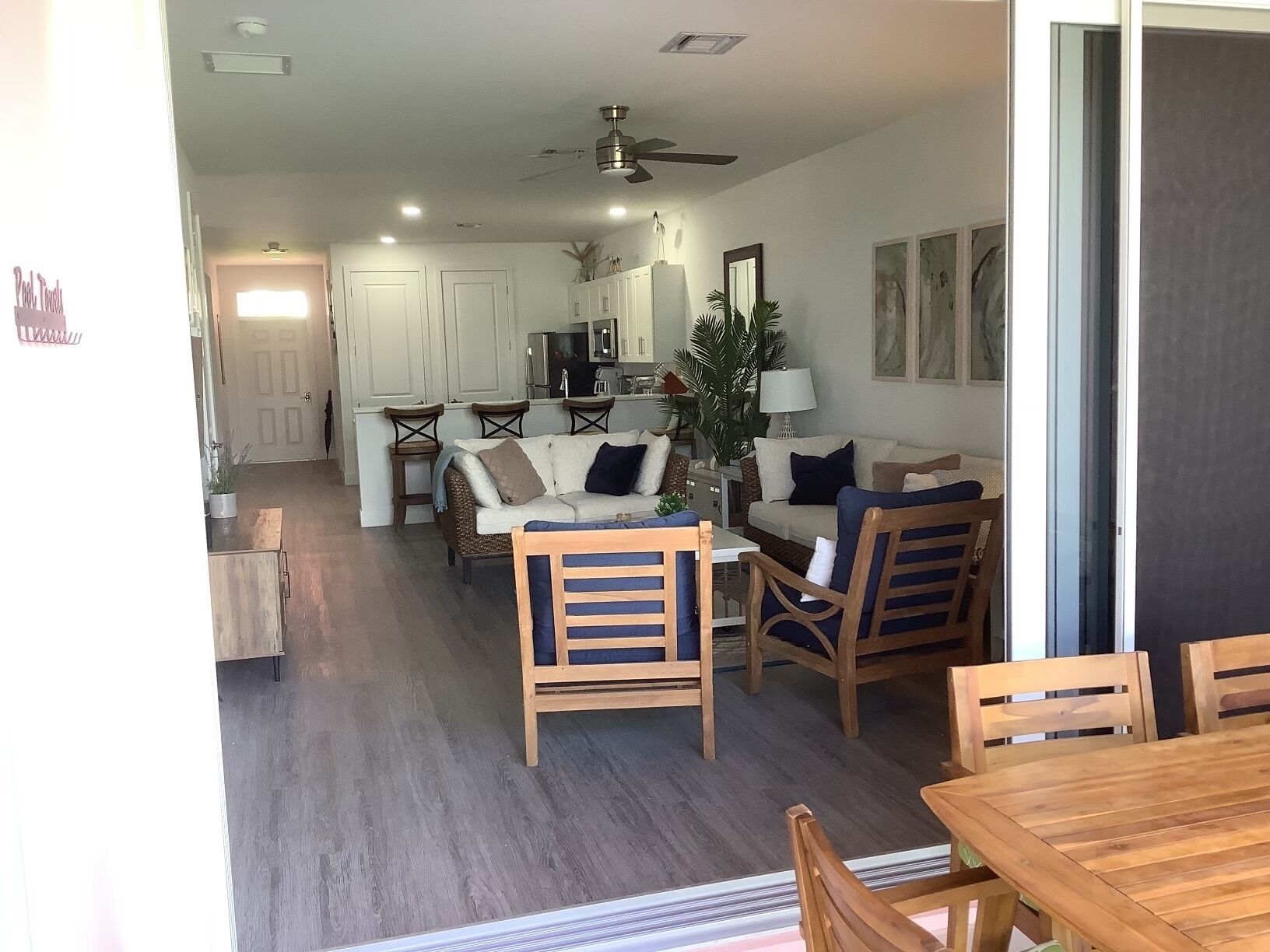 Älytelevisio, kirjoja