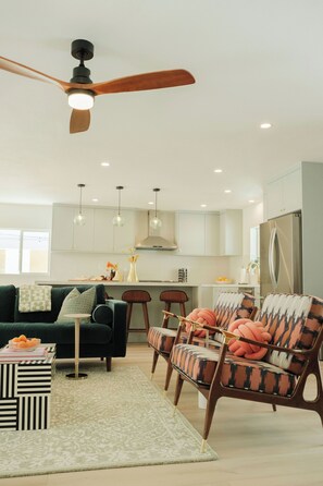 Smart TV de 60 pulgadas con canales digitales, además de Netflix, Hulu