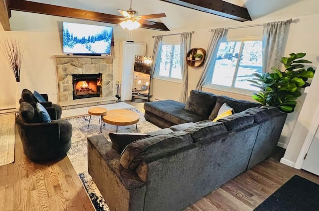 BRAND NEW Peaceful Retreat in The Pocono Mountains