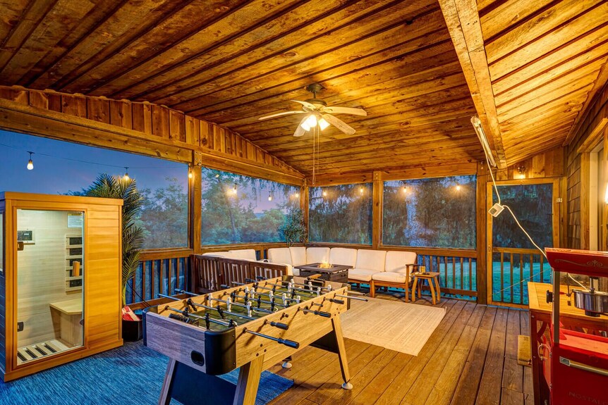 Mountain Retreat W/hot Tub, Sauna, Projector, Close To River And 25 To Np! - Luray, VA