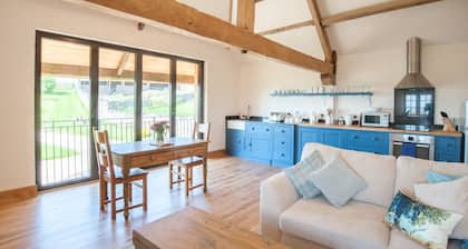 Tilbury View -  a holiday cottage that sleeps 2 guests  in 1 bedroom