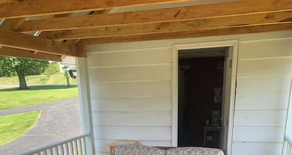 Cozy, upgraded, pet friendly cabin, formerly Cuba Lake Vintage Duck House.