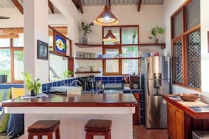 Fridge, microwave, oven, coffee/tea maker