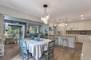 Interior - Turtles & Tails - PET FRIENDLY - Palmetto Dunes - Monthly Rates Through 2/28/26! (Hilton Head)