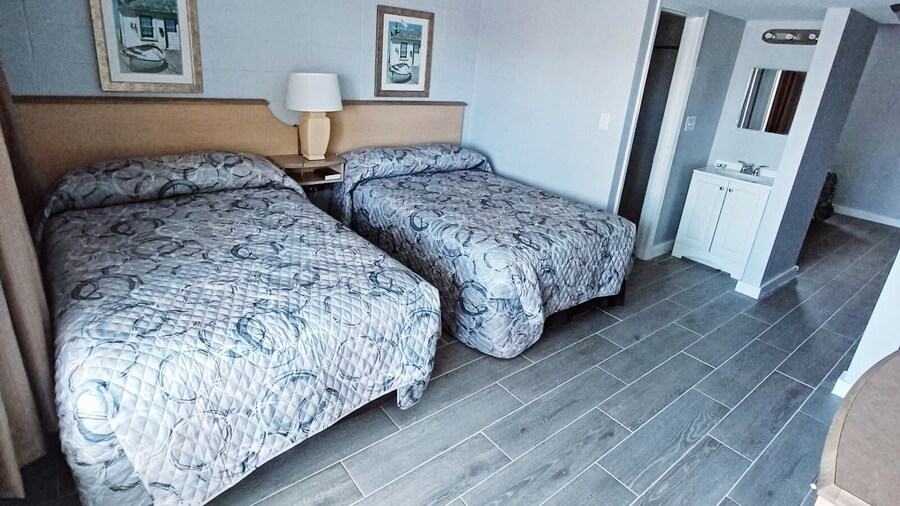 Palms by the Beach Motel