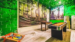 Game room - Resort Villa: Pool, Spa & Disney Proximity (Kissimmee)