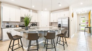 獨棟房屋, 多張床, 可使用泳池, 泳池景觀 (8903CBD Solara) | 私人廚房 | 咖啡機/沖茶器