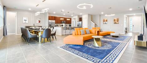 House, Multiple Beds, Pool Access (2445SD VP_09) | Interior