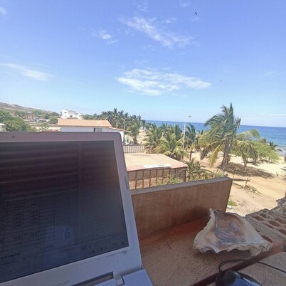 Cozy and with spectacular ocean view!
