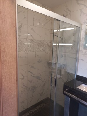 Classic Single Room | Bathroom - Hotel Centrum (Bruchsal)