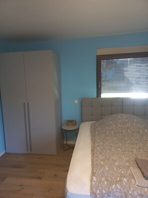 Habitación individual clásica | Sistema de insonorización, tabla de planchar con plancha, wifi gratis