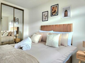 Casa Confort | Tabla de planchar con plancha y wifi gratis