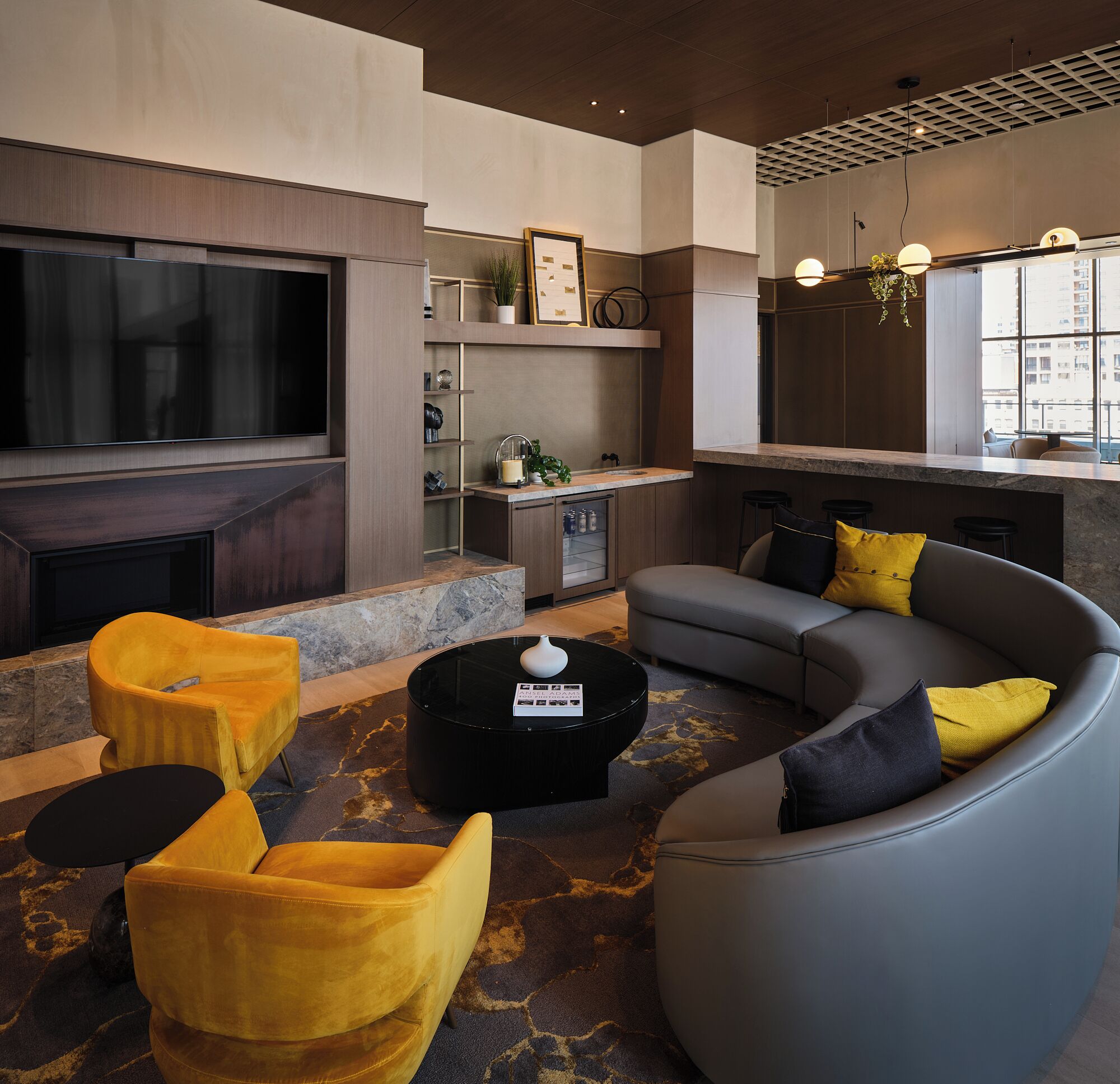 Level Studio Suite With Full Kitchen And Luxury Bath - Chicago