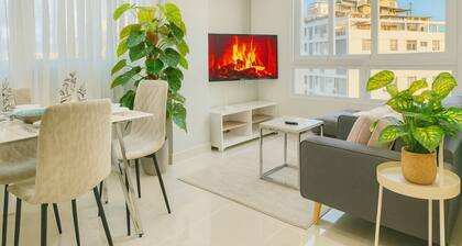 Cozy 1BR condo w/ King bed, full AC, WiFi, smart TVs & Full kitchen in El Vergel