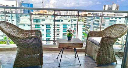 Stylish, Upscale City Center Condo, Rooftop Terrace with Amazing City Views.