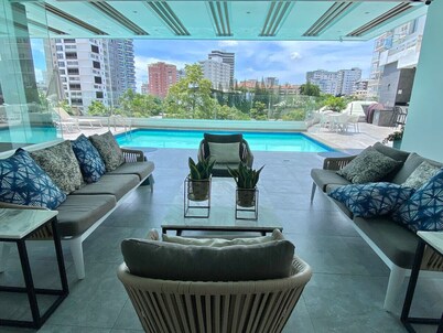 Elegant City Center Condo