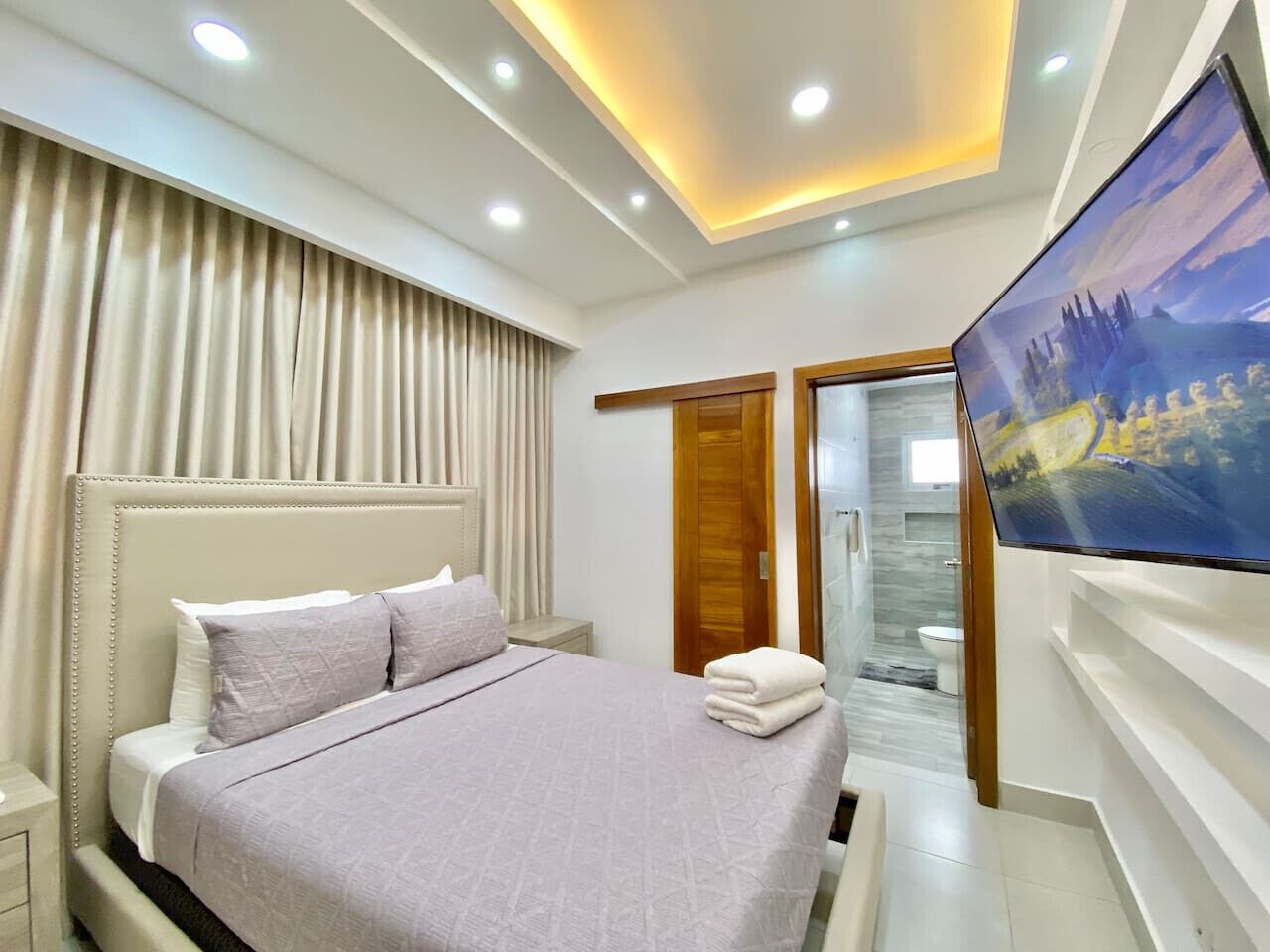 2 室のベッドルーム、アイロン / アイロン台、WiFi