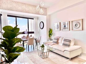 TV - Luxury Centric Apt, Great Views (Santo Domingo)