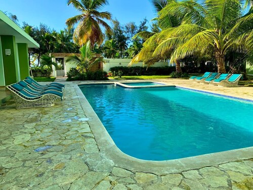 Astonishing Sea View Condo, Stylish Decor, Pool, 10 mins to Colonial Zone