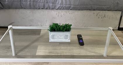 Enjoy Shore Life not only for Summer, Cozy Apartment near Zoo and So much More!