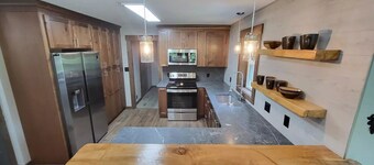 Hse Nr Lk George+Saratoga Race Trck w/HotTub+Pool