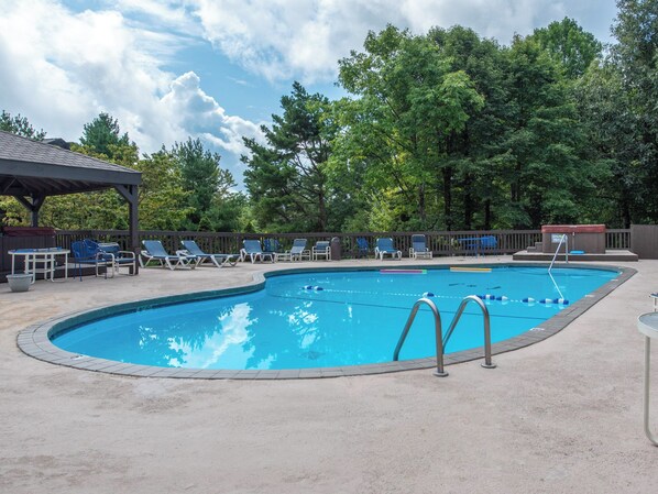 Condo (0 Bedroom) | Tiện nghi, dịch vụ nơi lưu trú