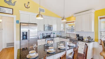 House (3 Bedrooms) | Property amenity