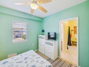 House (3 Bedrooms) | Property amenity - Celestial Dreams by Ryson Vacation Rentals (Galveston)