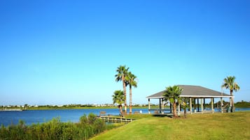 House (3 Bedrooms) | Property amenity