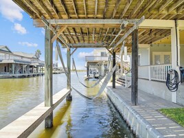 House (3 Bedrooms) | Property amenity