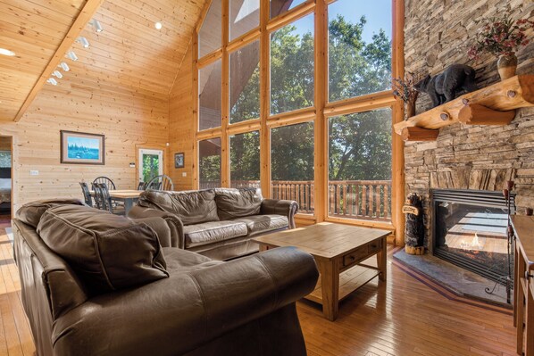Studio (4 Bedrooms) | Property amenity - Puttin On The Ritz by Jackson Mountain Rentals (Sevierville)