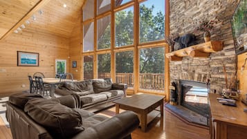 Studio (4 Bedrooms) | Front of property