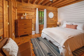 Standard House | 2 bedrooms, blackout drapes, iron/ironing board, bed sheets - Red Feather Cabins 173 (Boone)