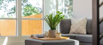 House hot tub sauna close to PDX Airport