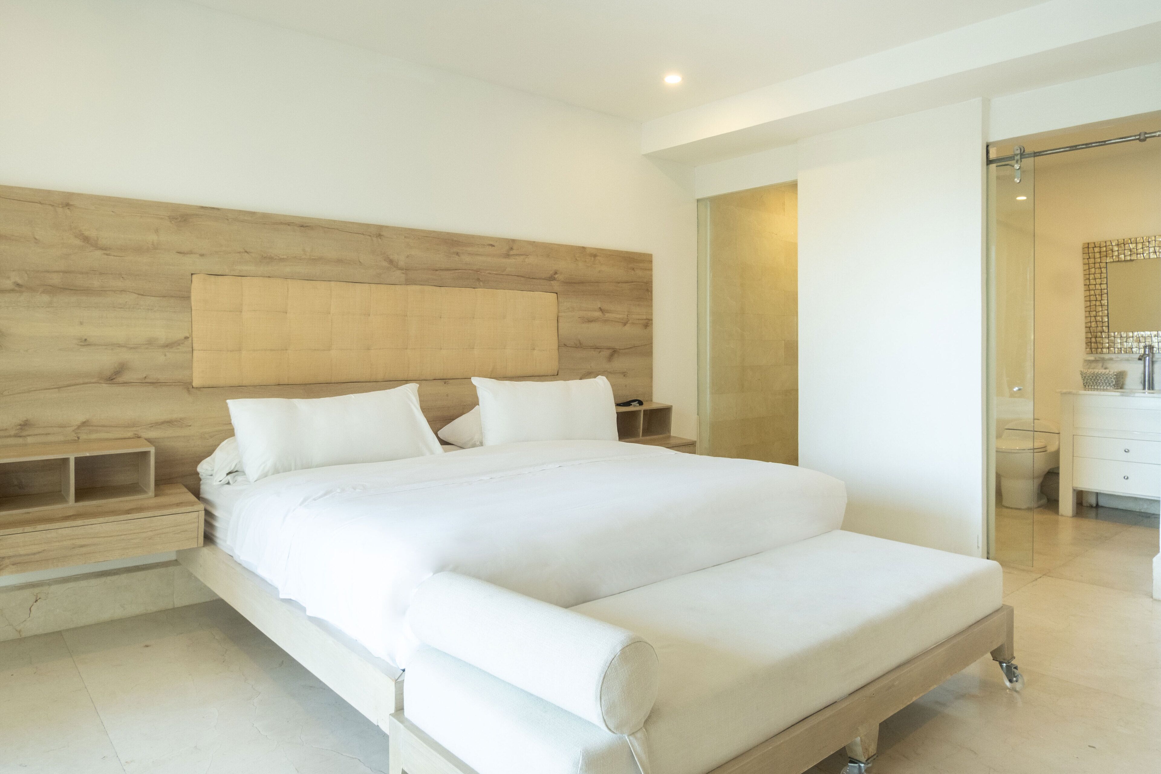 Deluxe Apartment | Individually decorated, individually furnished, laptop workspace