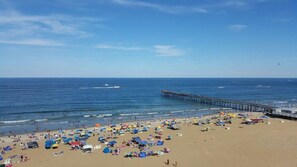 Una spiaggia nelle vicinanze, teli da spiaggia