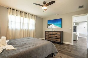 3 slaapkamers, een kluis op de kamer, gratis wifi, beddengoed