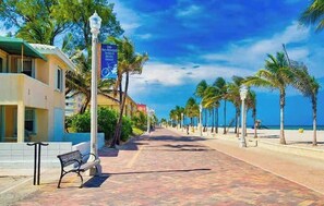 Strand
