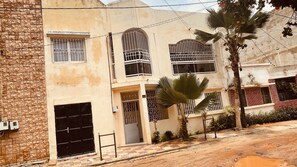 Exterior - Résidence d hôtes chambres tout équipées avc le petit déjeuner compris.
Bienvenu (Dakar)