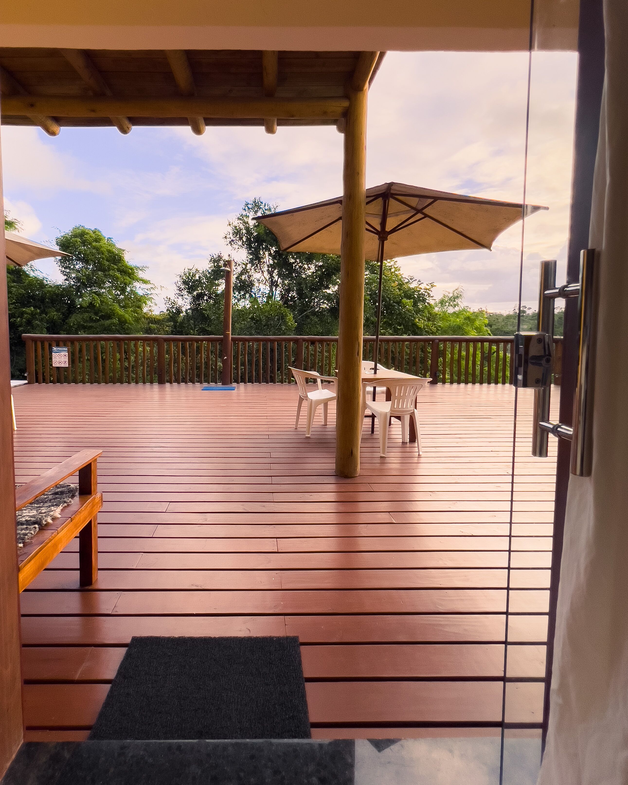 Télévision à écran plat