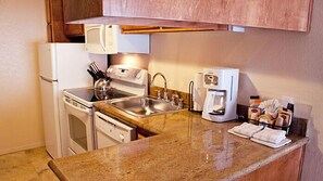 Fridge, microwave, stovetop, dishwasher - Avila Beach | Romantic Seaside Stay | Pool & Coast (Avila Beach)