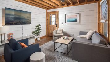 Standard House | 2 bedrooms, blackout curtains, iron/ironing board, bed sheets