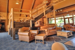 Lobby - Payson | Efficient Cabin Stay | Pool + Hot Tub (Payson)