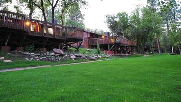 Enceinte de lâhĂ©bergement